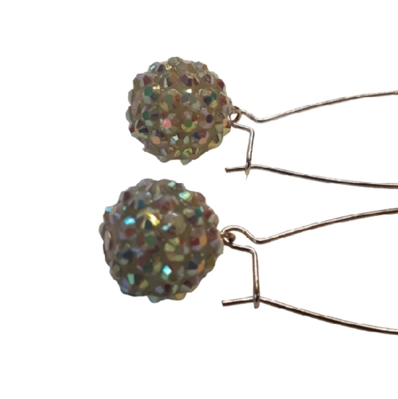 Silver ball earrings - Picture 3 of 3